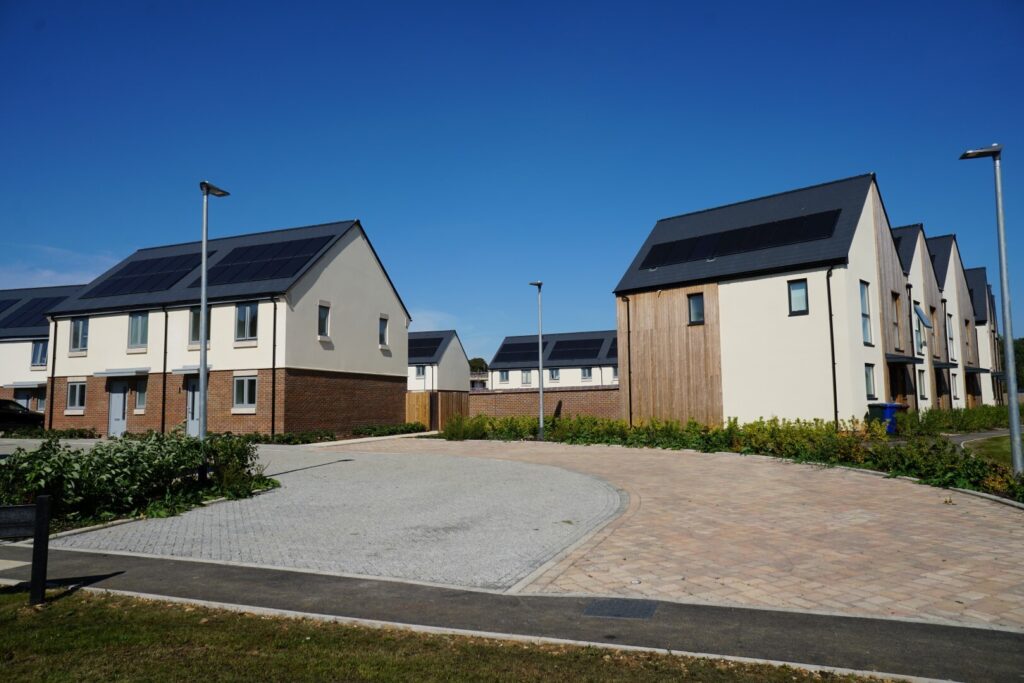 Elmsbrook eco town upowa 3